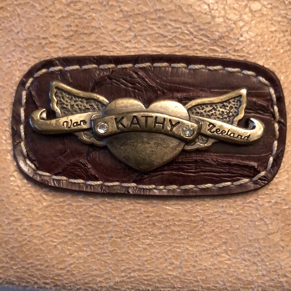 Kathy Van Zeeland cute little purse with key chain - Picture 2 of 12